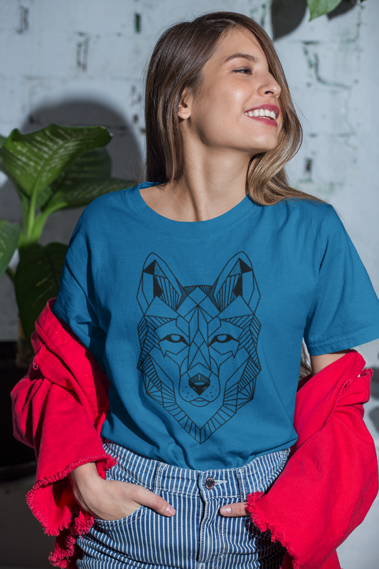 Wolf Line Art Women T-shirt